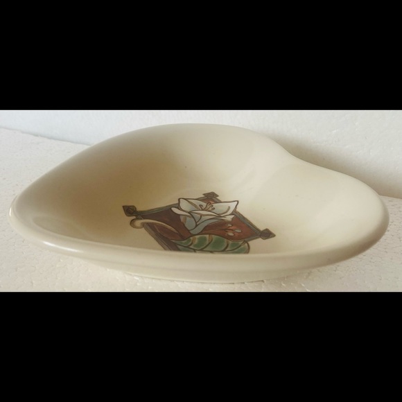 pfaltzgraff by request 2004 heart shaped serving dish bowl Art Pottery USA - Picture 2 of 4
